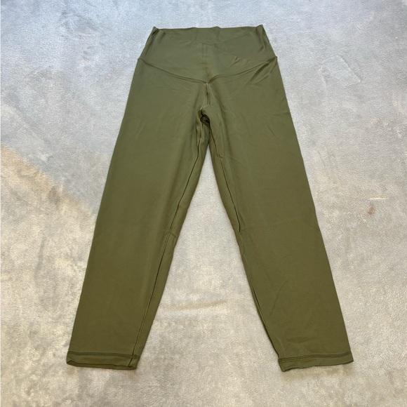 Aerie Offline Cross Waist Capri Leggings - Picture 2 of 4